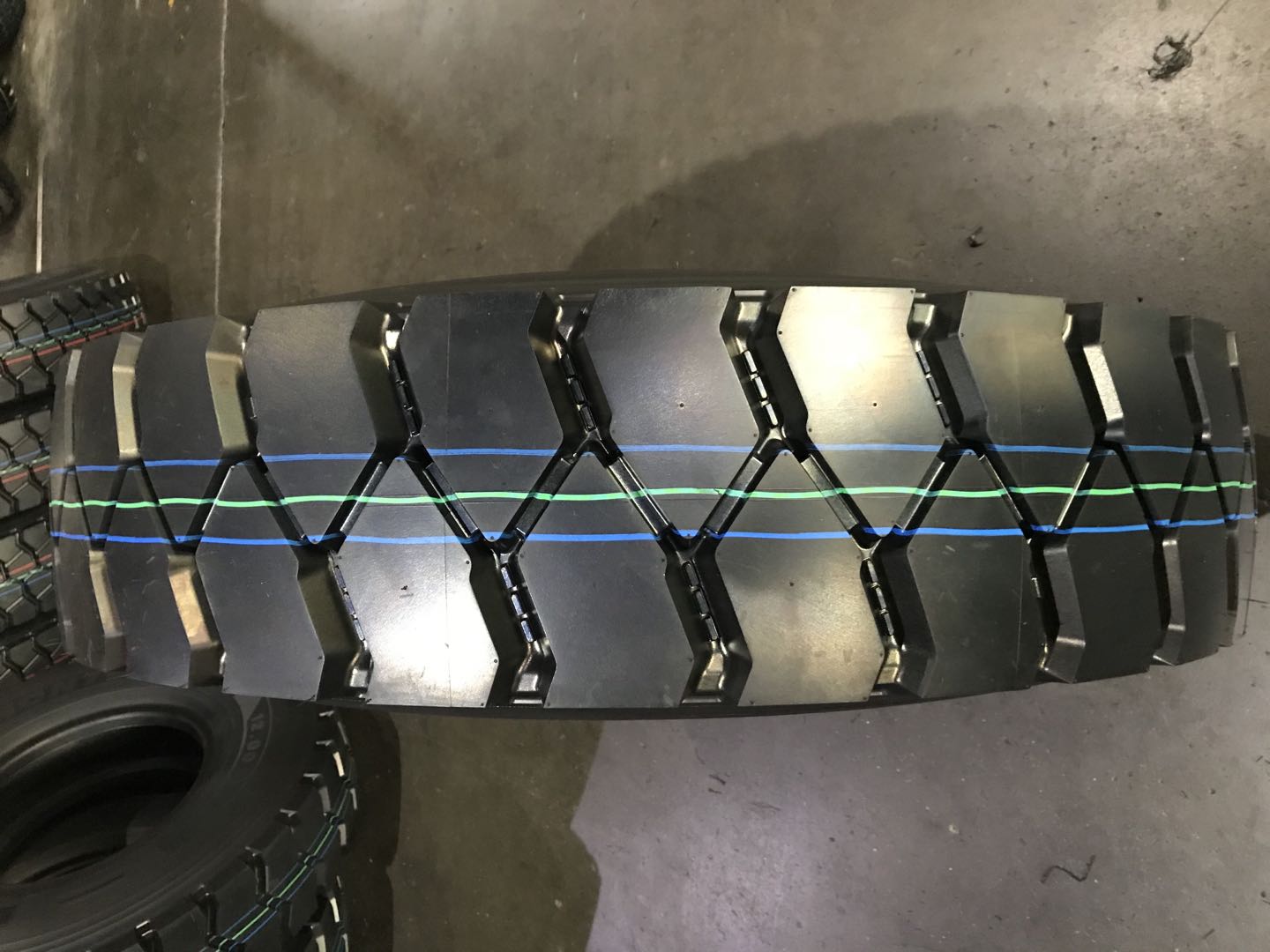 12.00R20