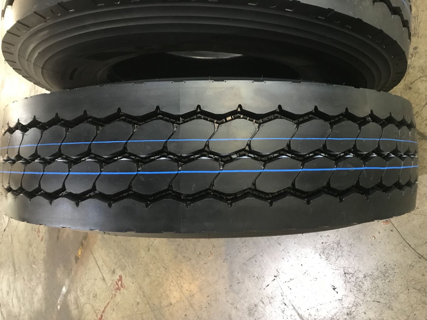 12R22.5